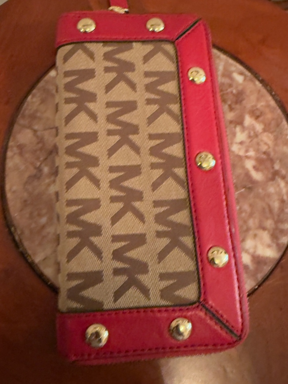 Michael Kors Zip wallet